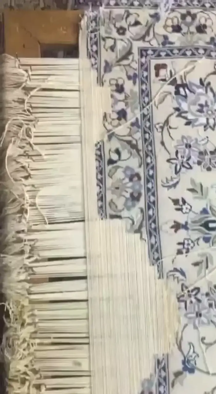 Réfection des franges d'un tapis — vidéo de l'atelier Atelier Royale